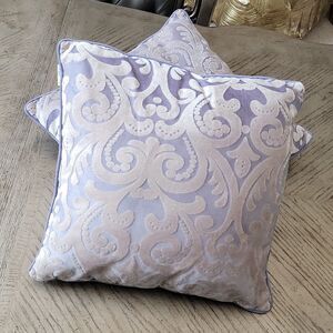 Kingray 20x20 decorative velvet square pillows